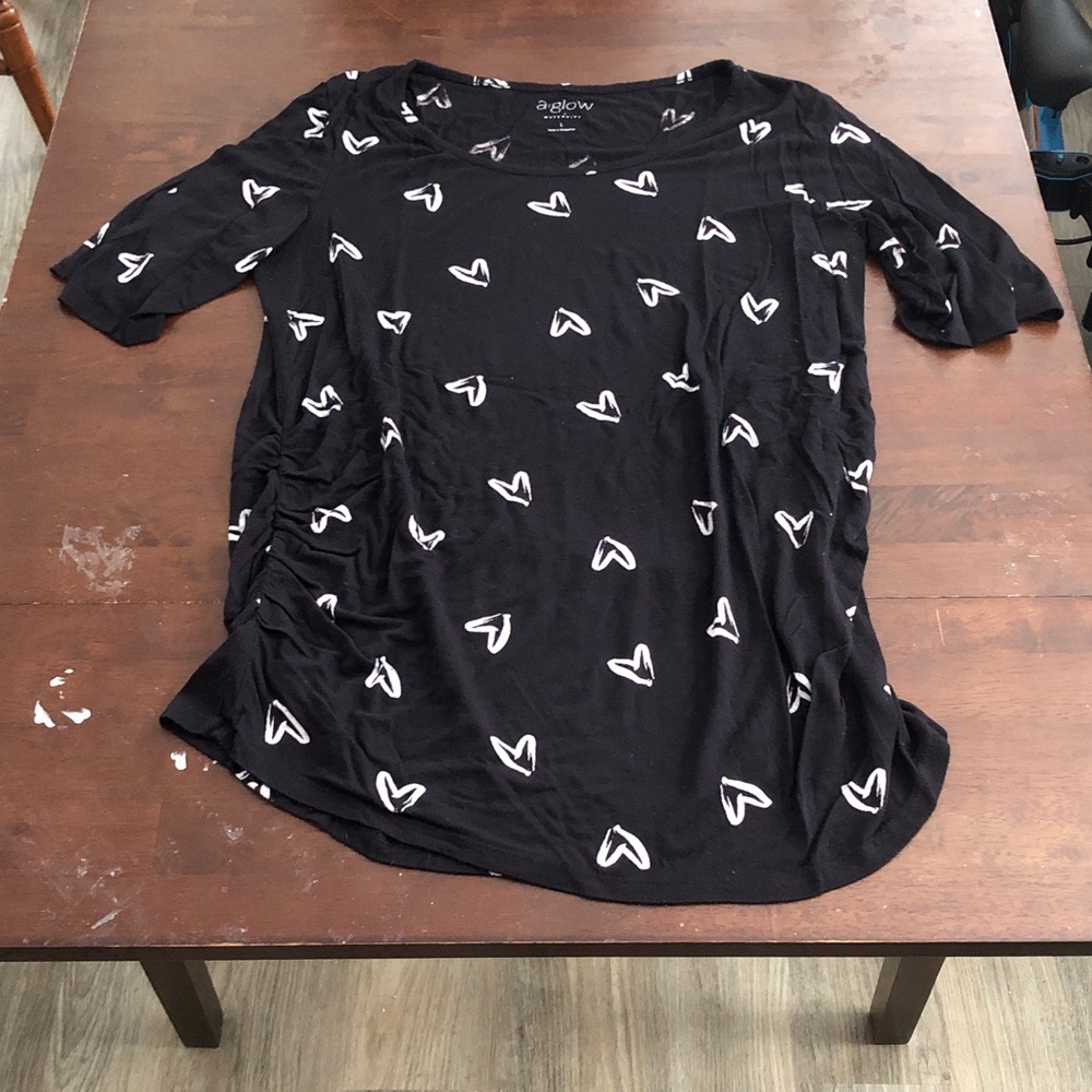 A:glow Maternity 3/4 Sleeve Tunic with White Heart Print and Side Ruching